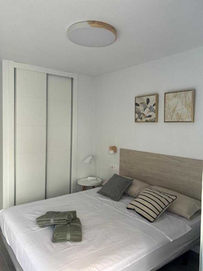 Apartamentos Breton 17 Suite Con Terraza Аліканте Екстер'єр фото
